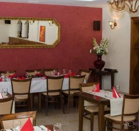 Tvarozek *** 3* Brezova pod Bradlom